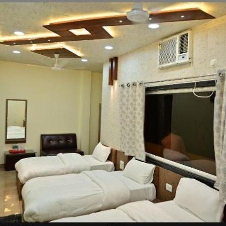 Hotel Raghuveer Inn By Bookingcare Sitapur Muafi Zewnętrze zdjęcie