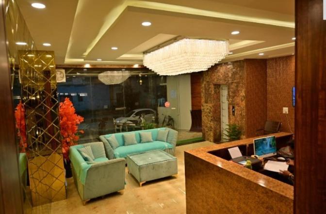 Hotel Raghuveer Inn By Bookingcare Sitapur Muafi Zewnętrze zdjęcie